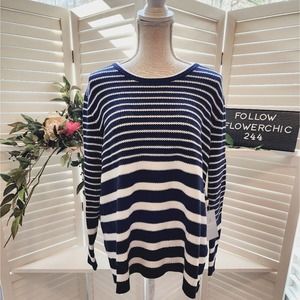 Athleta NWT Kennewick Sweater Side Slit Stripes Size Medium Navy White Size SM